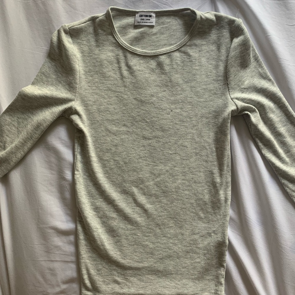 Cotton on gray longsleeve t-shirt